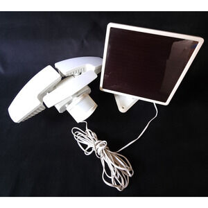 Outdoor SunForce Solar Motion Sensor Activated Security LED Light 2000 Lumens